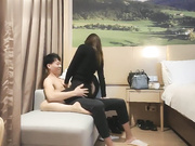 高价约炮性感小网红沙发调情骑乘超爽体验