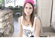 超级巨星莱利里德得到紧猫伸展和性交