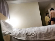 找了个少妇大保健口交舔背舔菊看着非常诱人