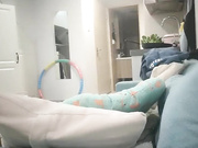 泡妞大神【撩妹达人冠希哥】01.20下午去同事家做客 半推半把身材不错的女同事操了 不小心内射被埋怨高清源码录制