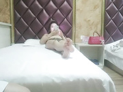 约操小少妇美乳一线天鲍鱼啪啪干得淫叫不止