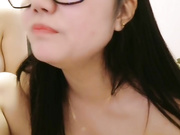 姐妹花的诱惑吃奶玩逼特写道具插逼激情上位