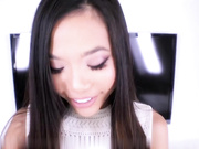 妩媚迷人双手撸管大口吃鸡巴啪啪喘息淫荡