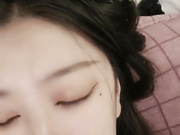 冷艳颜值女神被炮友各种操近距离特写舔蛋猛操