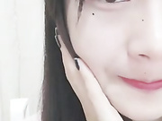 清纯漂亮小美女身材苗条逼逼粉嫩插出好多淫液