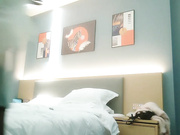 约兼职女模特穿上性感黑丝调情舌吻后入干射