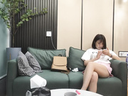 三千约极品清纯少女坚挺美乳沙发后入高潮迭起