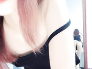 美女性感诱惑，翘起屁股看微毛小穴手指扣入