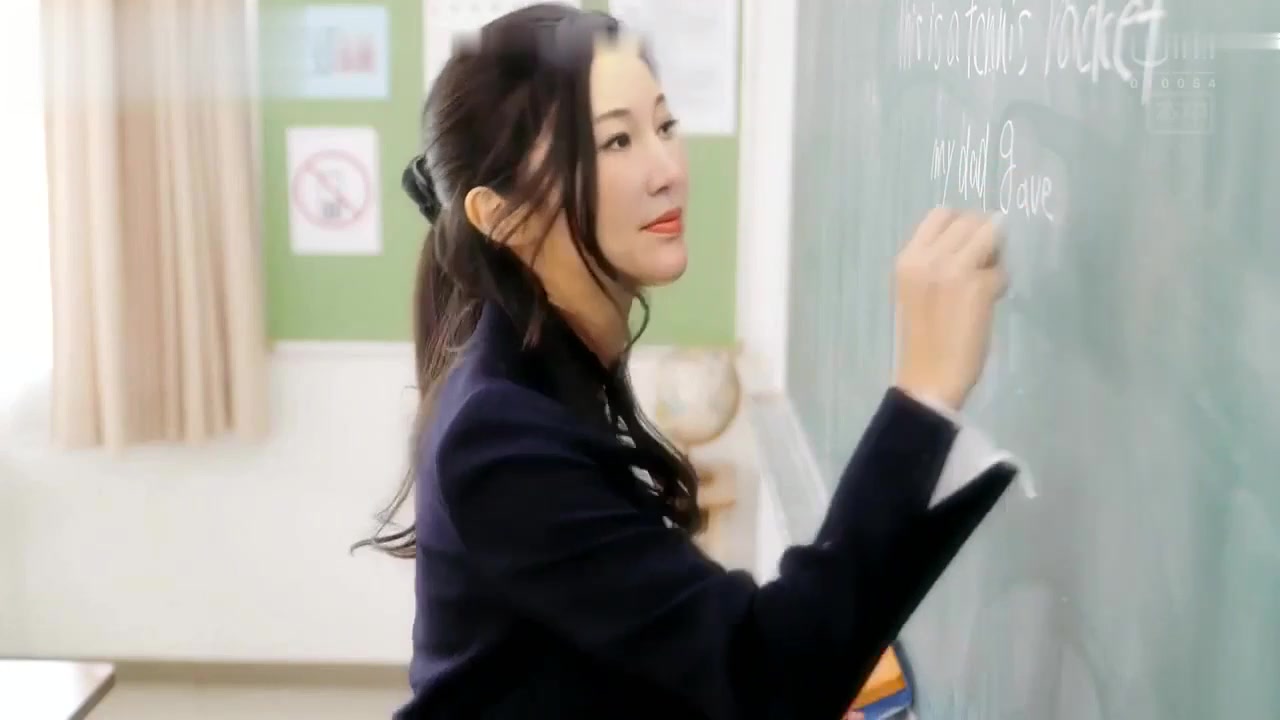 明星淫梦-潘晓婷 诱惑男学生