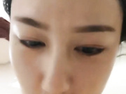 丝袜美足玩弄小粉乳假阳具搞得好性感