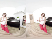 Carolin maturbates during piano lesson 180VR