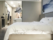 小马寻花门票3500网约极品外围女神翘臀美乳