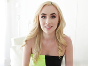 金发女郎居家性爱大鸡巴狂暴后入抽插流水